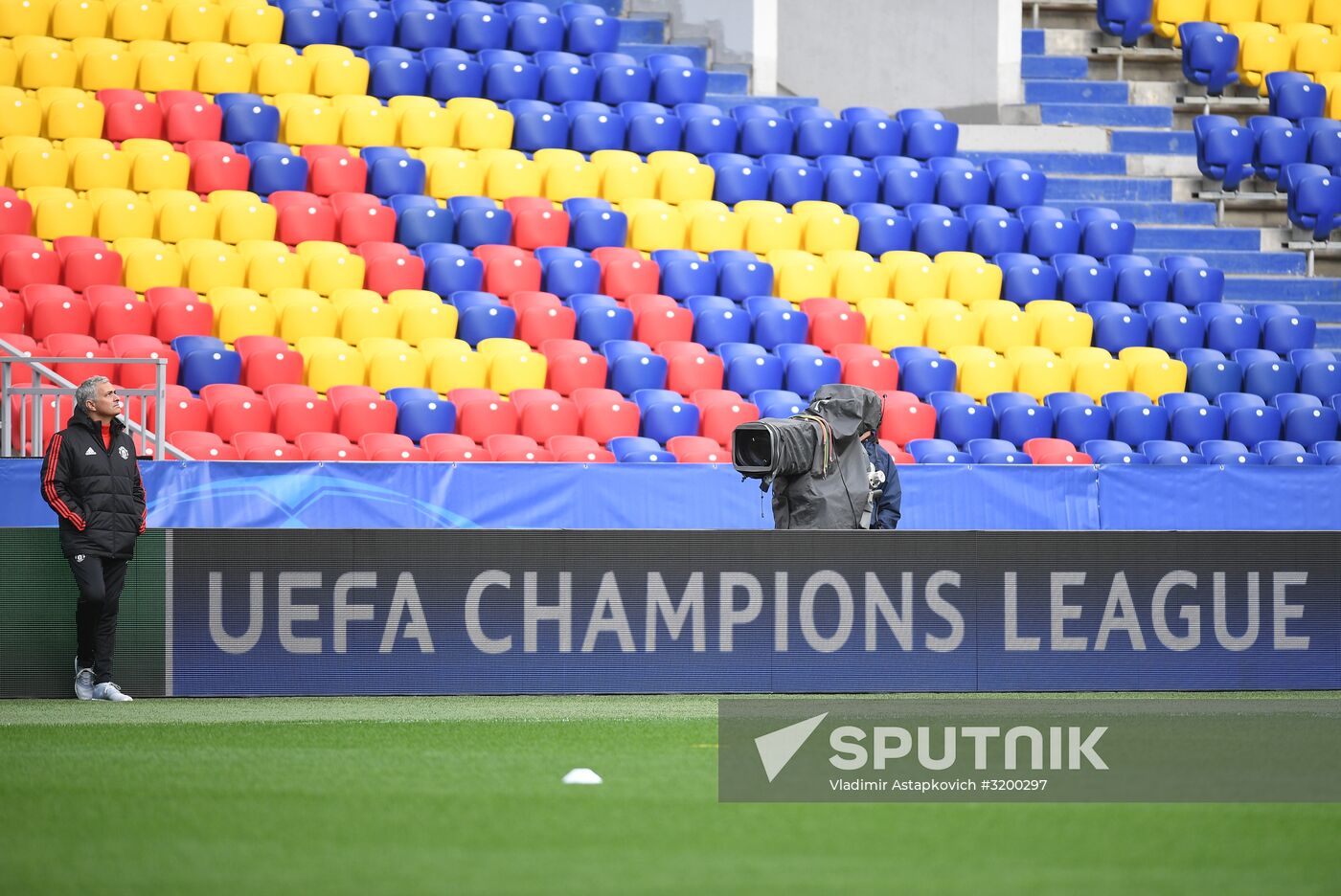 Football. UEFA Champions League. FC Manchester United holds training session