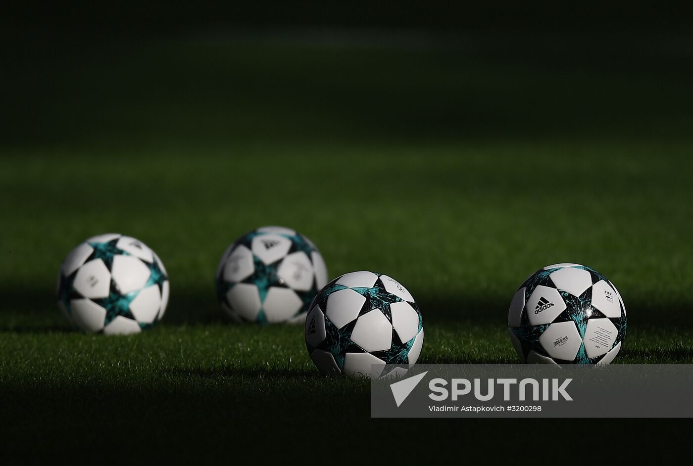 Football. UEFA Champions League. FC Manchester United holds training session