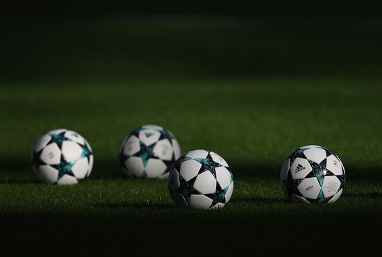 Football. UEFA Champions League. FC Manchester United holds training session