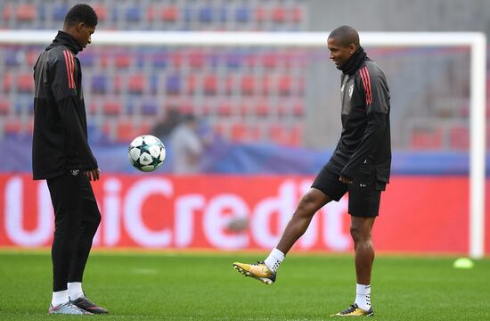 Football. UEFA Champions League. FC Manchester United holds training session