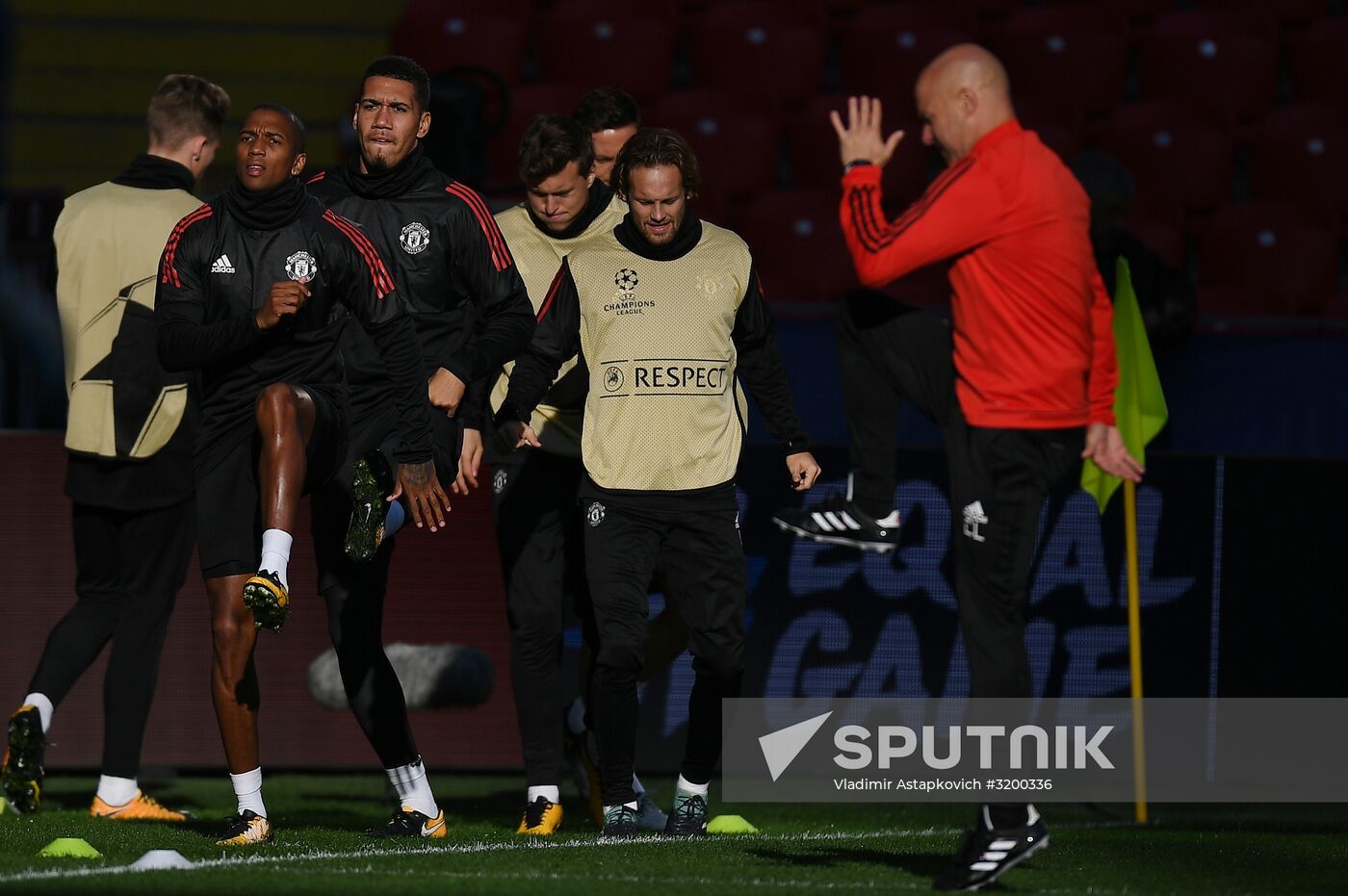 Football. UEFA Champions League. FC Manchester United holds training session