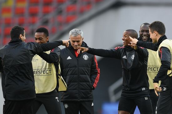 Football. UEFA Champions League. FC Manchester United holds training session