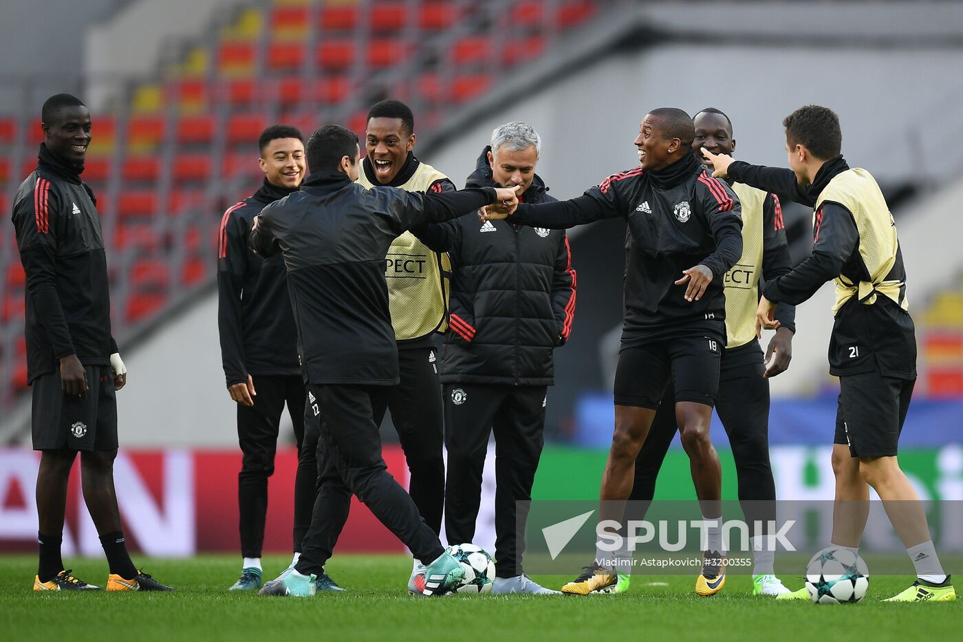 Football. UEFA Champions League. FC Manchester United holds training session