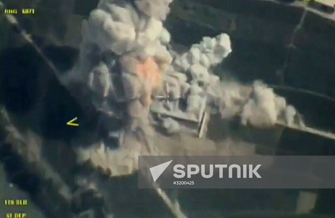 Tu-95MS strikes terrorist facilities in Syria with KhA-101 cruise missiles