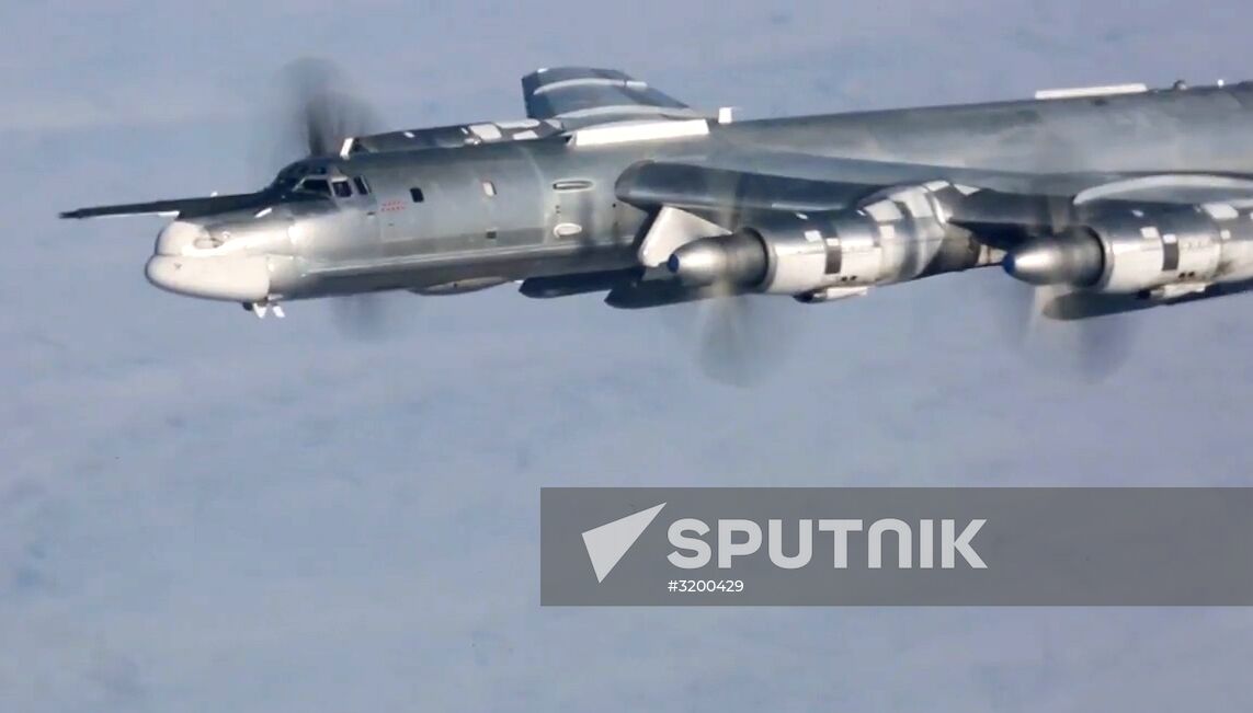 Tu-95MS strikes terrorist facilities in Syria with KhA-101 cruise missiles