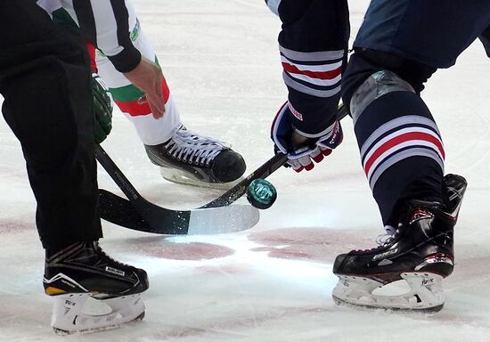 Ice hockey. KHL. Metallurg vs. Ak Bars