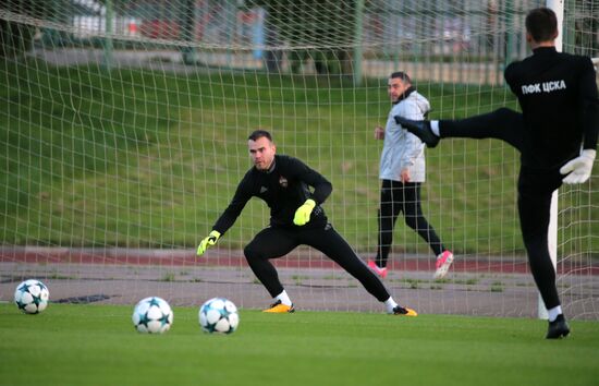 Football. UEFA Champions League. FC CSKA holds training session