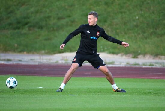 Football. UEFA Champions League. FC CSKA holds training session