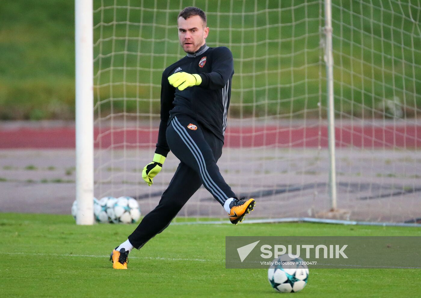 Football. UEFA Champions League. FC CSKA holds training session