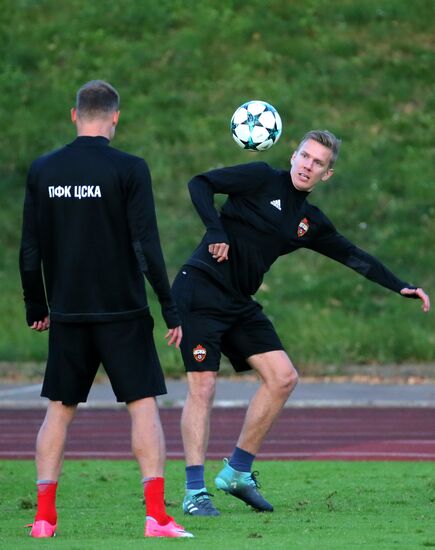 Football. UEFA Champions League. FC CSKA holds training session