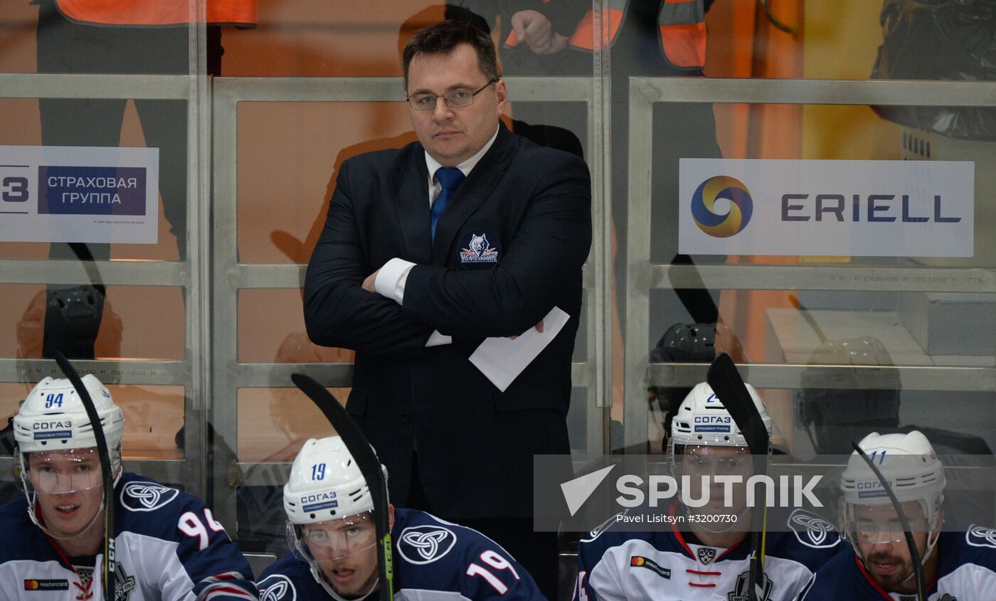 Ice hockey. Kontinental Hockey League. Avtomobilist vs. Neftekhimik