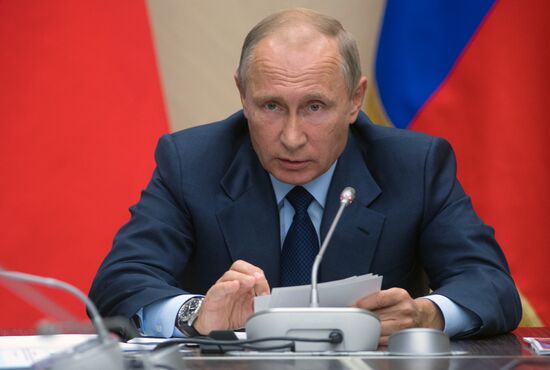 President Vladimir Putin holds meeting with Government members