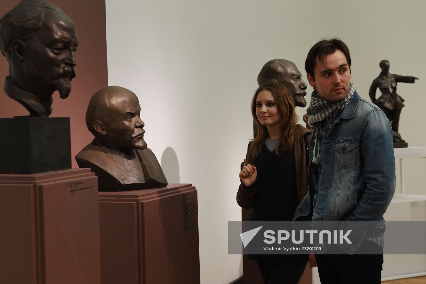 Opening of exhibitions, Mr. 1917 and Wind of Revolution: Sculpture of 1918-early 1930s