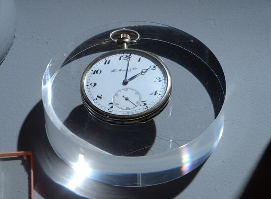 Lenin historical document exhibition items