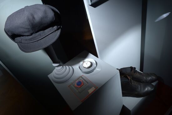 Lenin historical document exhibition items