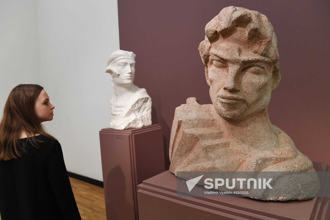 Opening of exhibitions, Mr. 1917 and Wind of Revolution: Sculpture of 1918-early 1930s