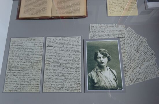 Lenin historical document exhibition items