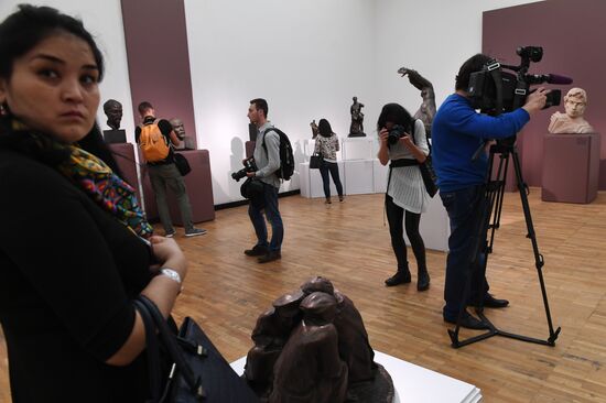 Opening of exhibitions, Mr. 1917 and Wind of Revolution: Sculpture of 1918-early 1930s
