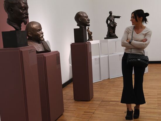 Opening of exhibitions, Mr. 1917 and Wind of Revolution: Sculpture of 1918-early 1930s