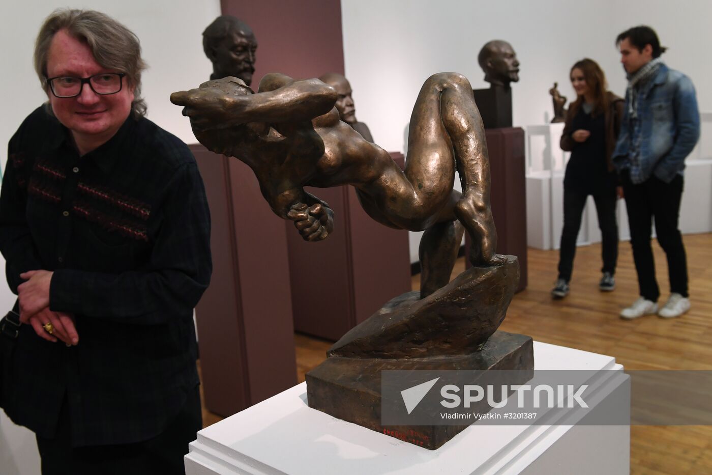 Opening of exhibitions, Mr. 1917 and Wind of Revolution: Sculpture of 1918-early 1930s