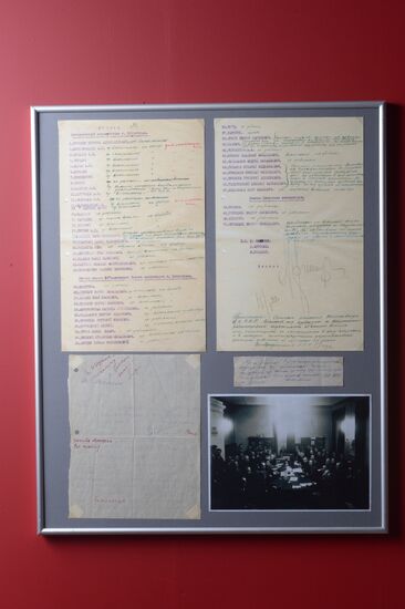 Lenin historical document exhibition items