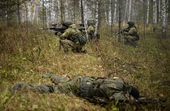 Novosibirsk air defense division of Strategic Missile Troops holds exercise