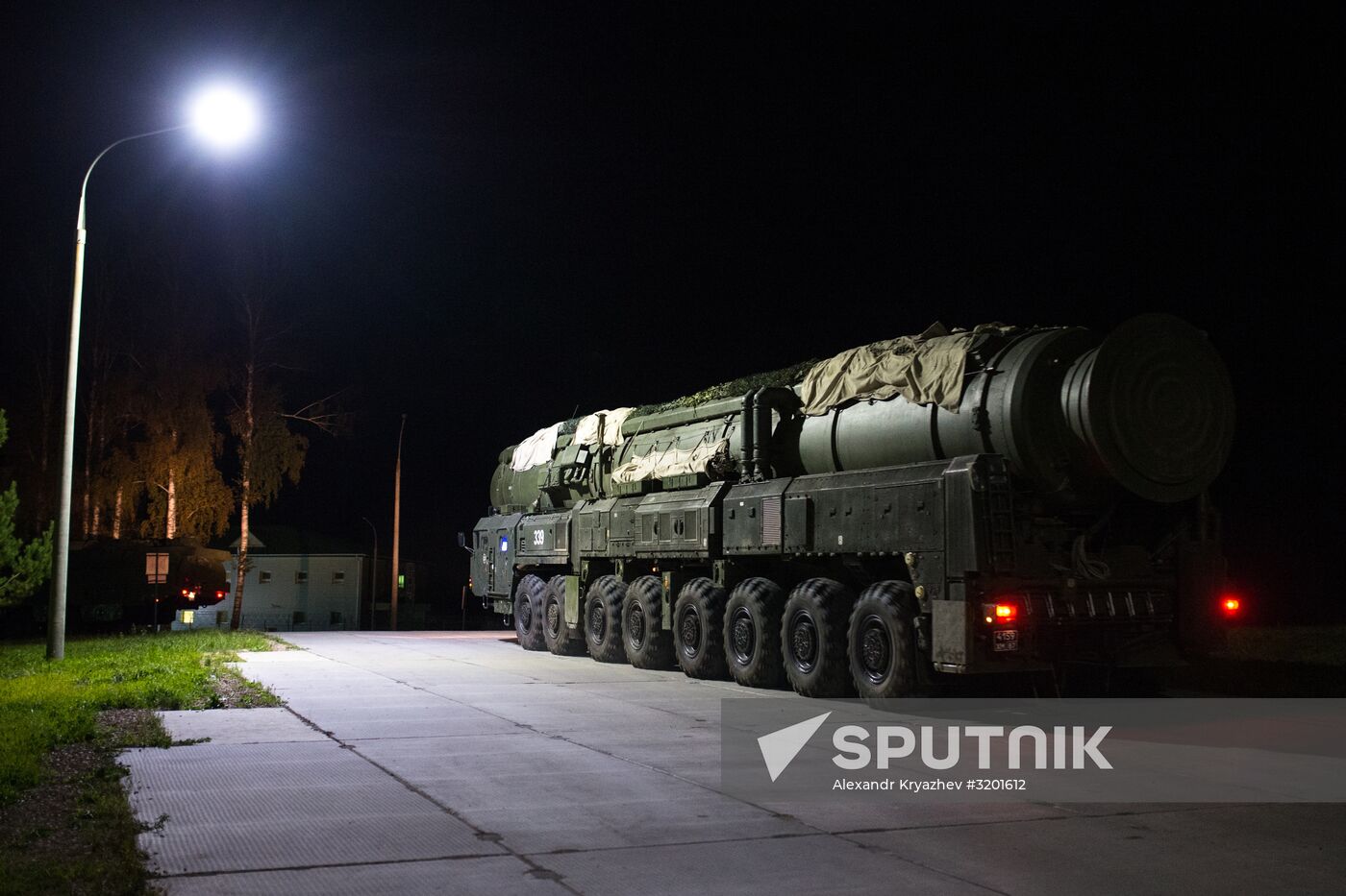 Novosibirsk air defense division of Strategic Missile Troops holds exercise