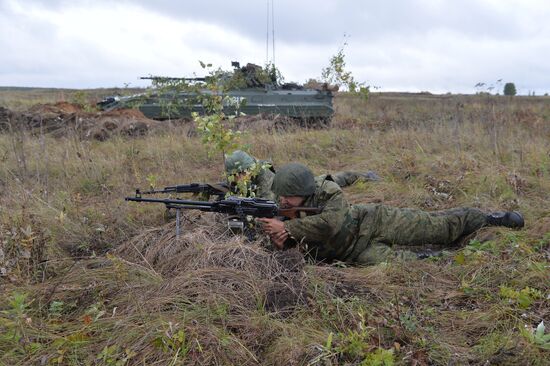 Tank exercises on Chebarkul testing grounds