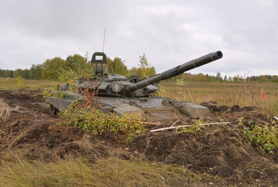 Tank exercises on Chebarkul testing grounds