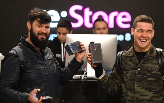 Apple's iPhone 8, iPhone 8 Plus go on sale