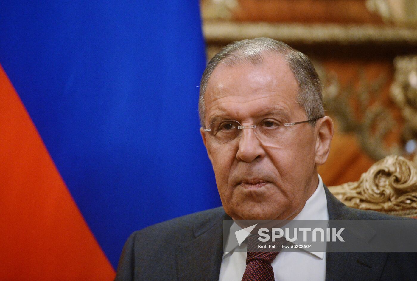 Russian Foreign Minister Sergei Lavrov meets with Serbian counterpart, Ivica Dacic