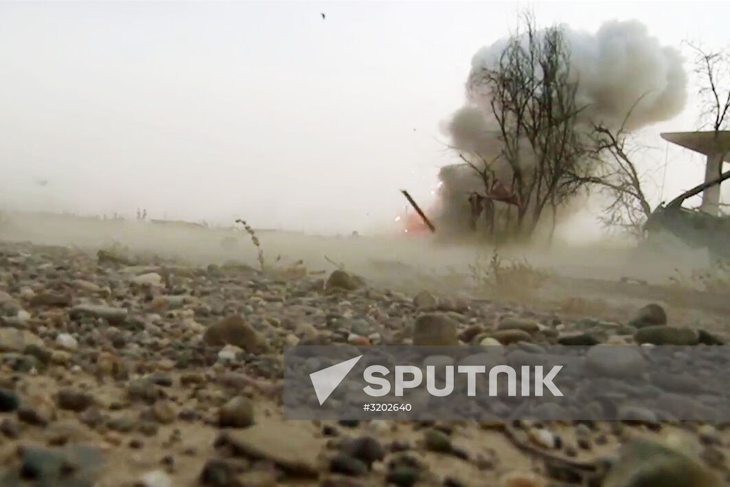 Deir ez-Zor cleared up by Russian de-miners