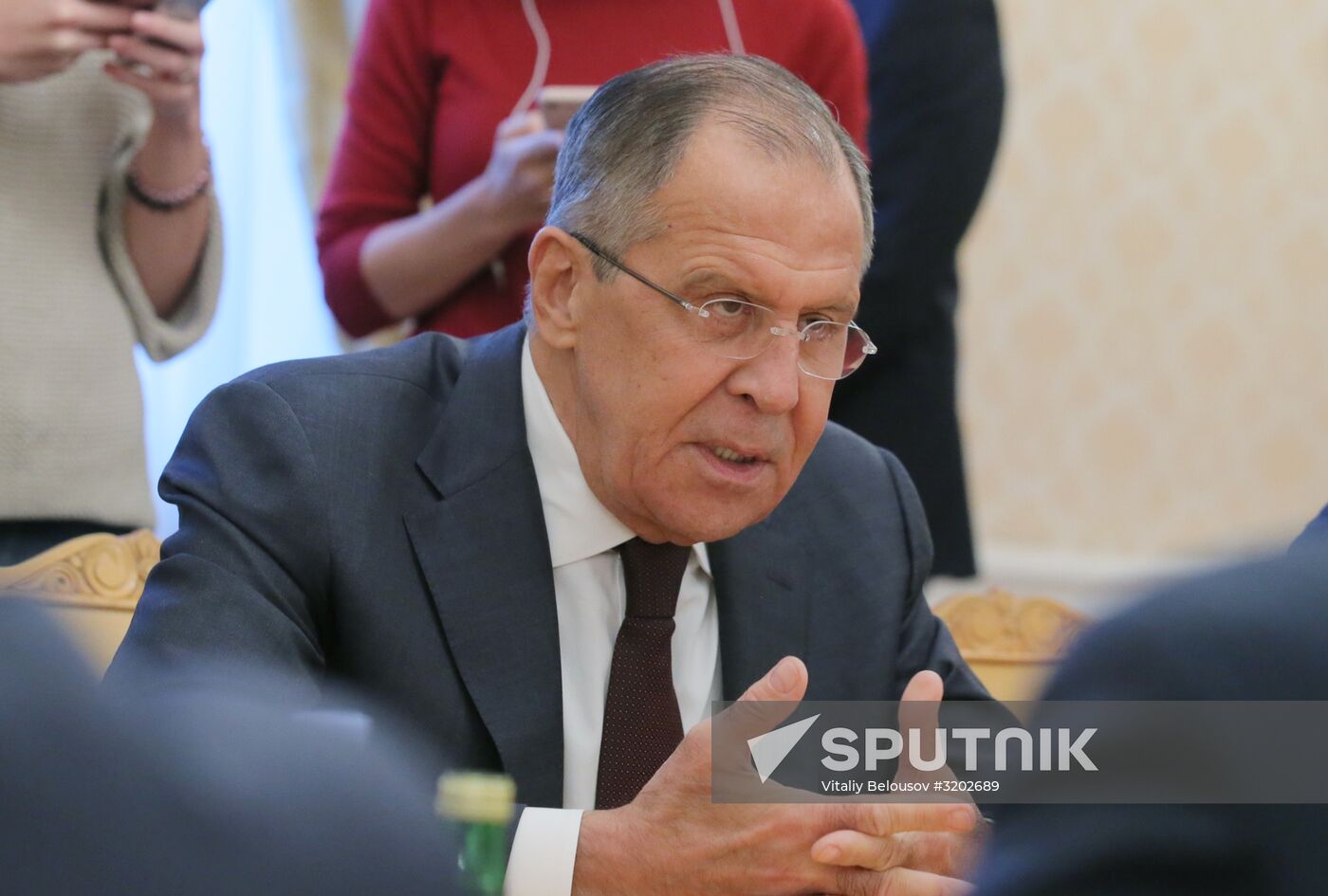Foreign Minster Sergei Lavrov meets with group of American experts headed by Dmitry Simes