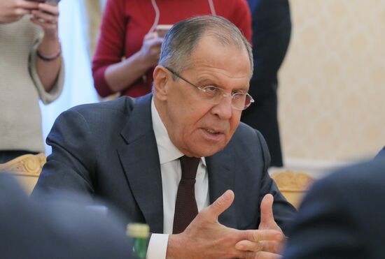 Foreign Minster Sergei Lavrov meets with group of American experts headed by Dmitry Simes