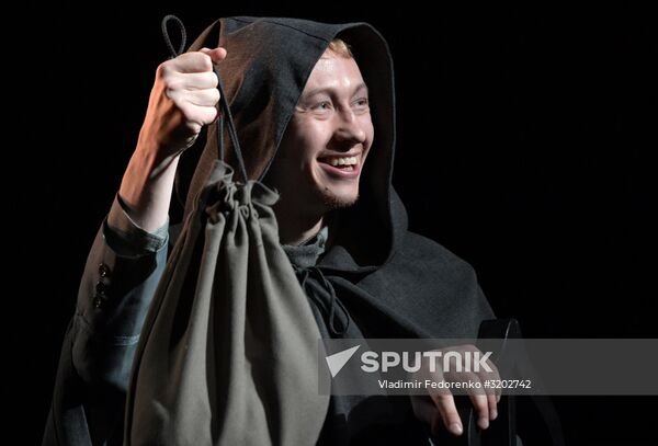 Pre-premiere showing of Idiot at Mossovet Theater
