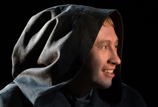 Pre-premiere showing of Idiot at Mossovet Theater