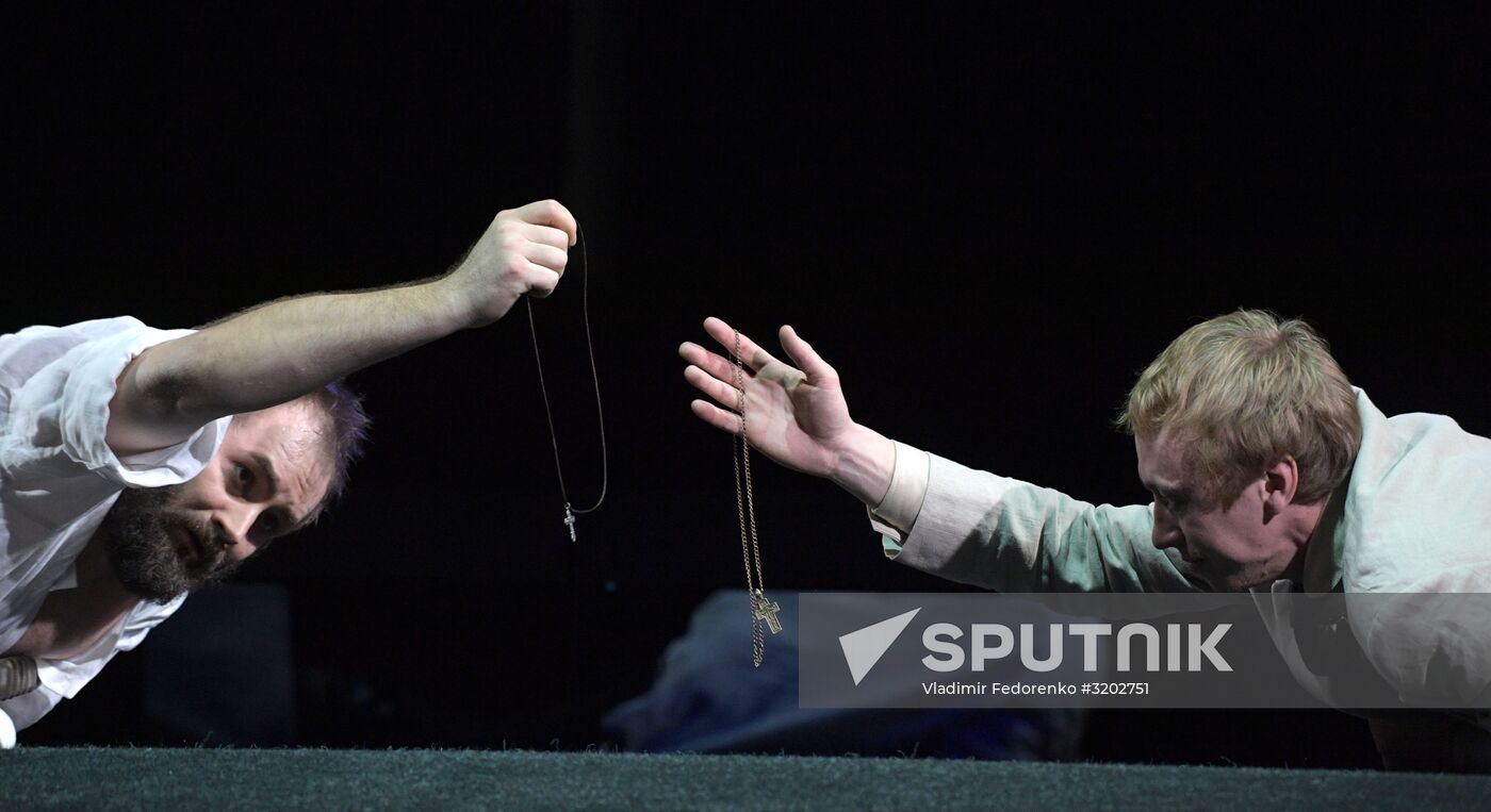 Pre-premiere showing of Idiot at Mossovet Theater