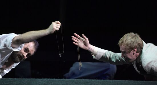 Pre-premiere showing of Idiot at Mossovet Theater