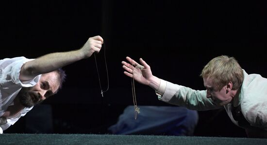 Pre-premiere showing of Idiot at Mossovet Theater