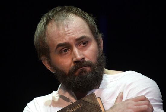 Pre-premiere showing of Idiot at Mossovet Theater