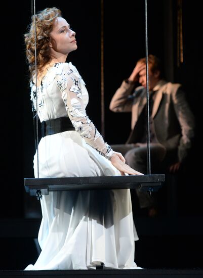 Pre-premiere showing of Idiot at Mossovet Theater