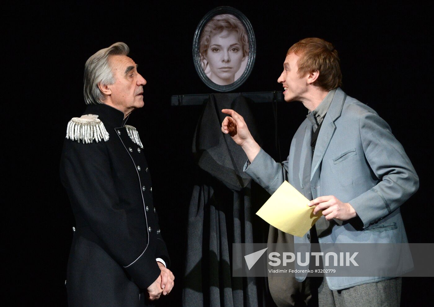 Pre-premiere showing of Idiot at Mossovet Theater