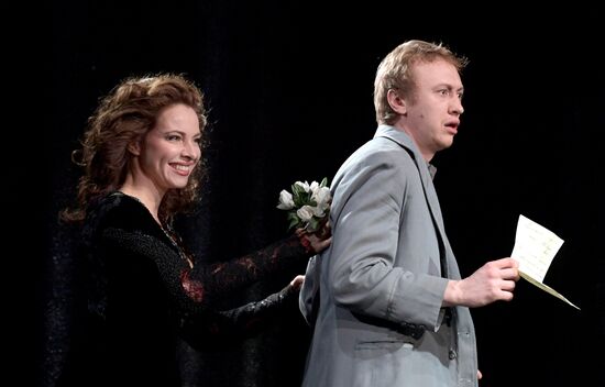 Pre-premiere showing of Idiot at Mossovet Theater