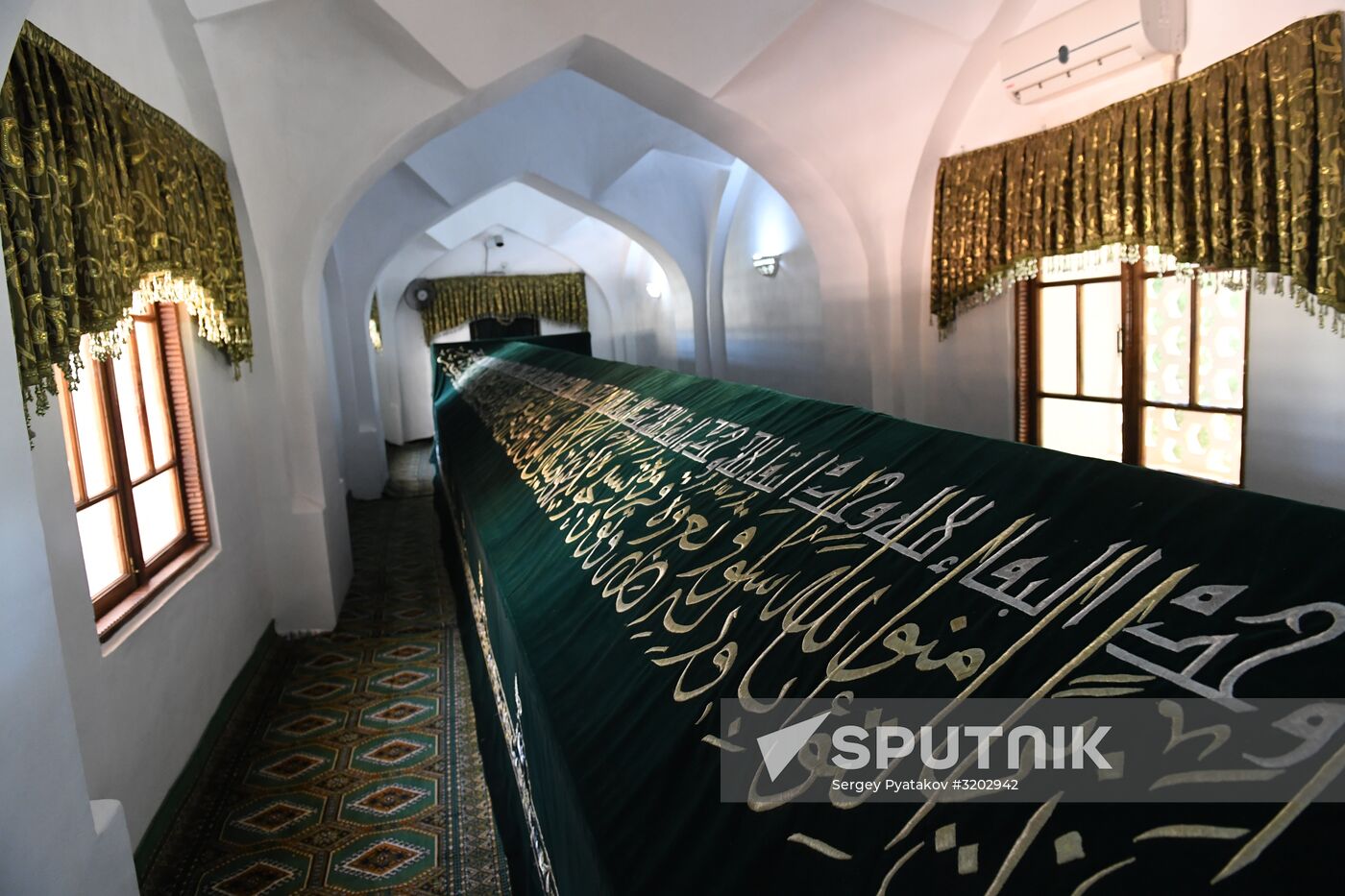 Tomb of Prophet Daniel in Samarkand