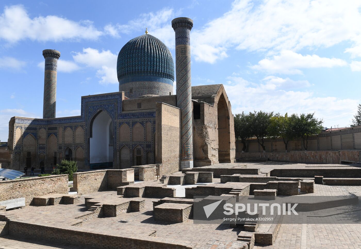 Patriarch Kirill visits Uzbekistan diocese