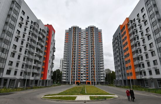 First houses for participants in relocation program