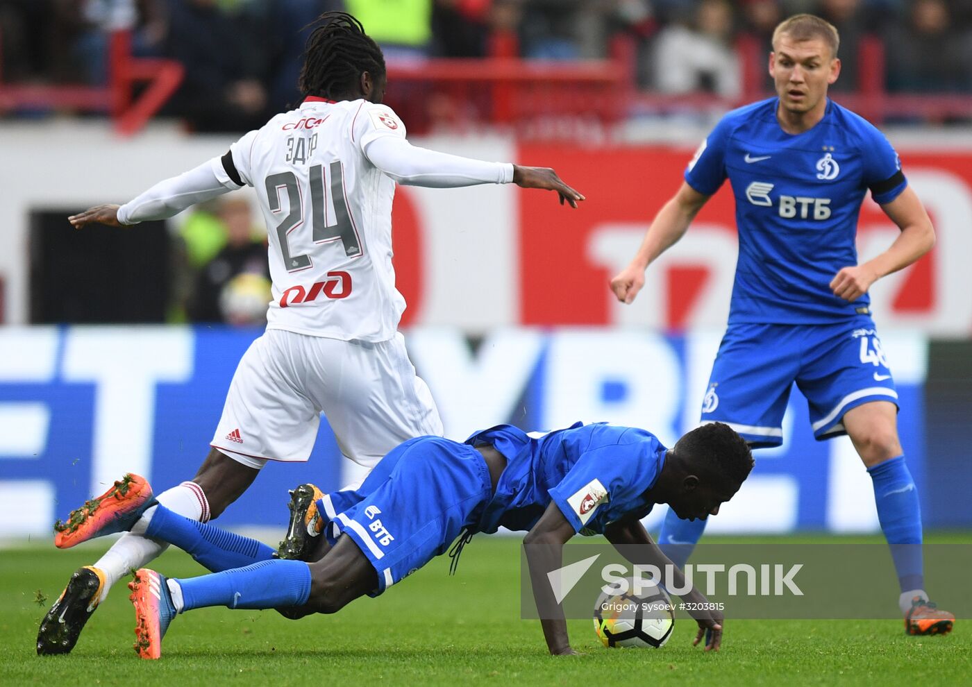 Russian Football Premier League. Lokomotiv vs. Dynamo