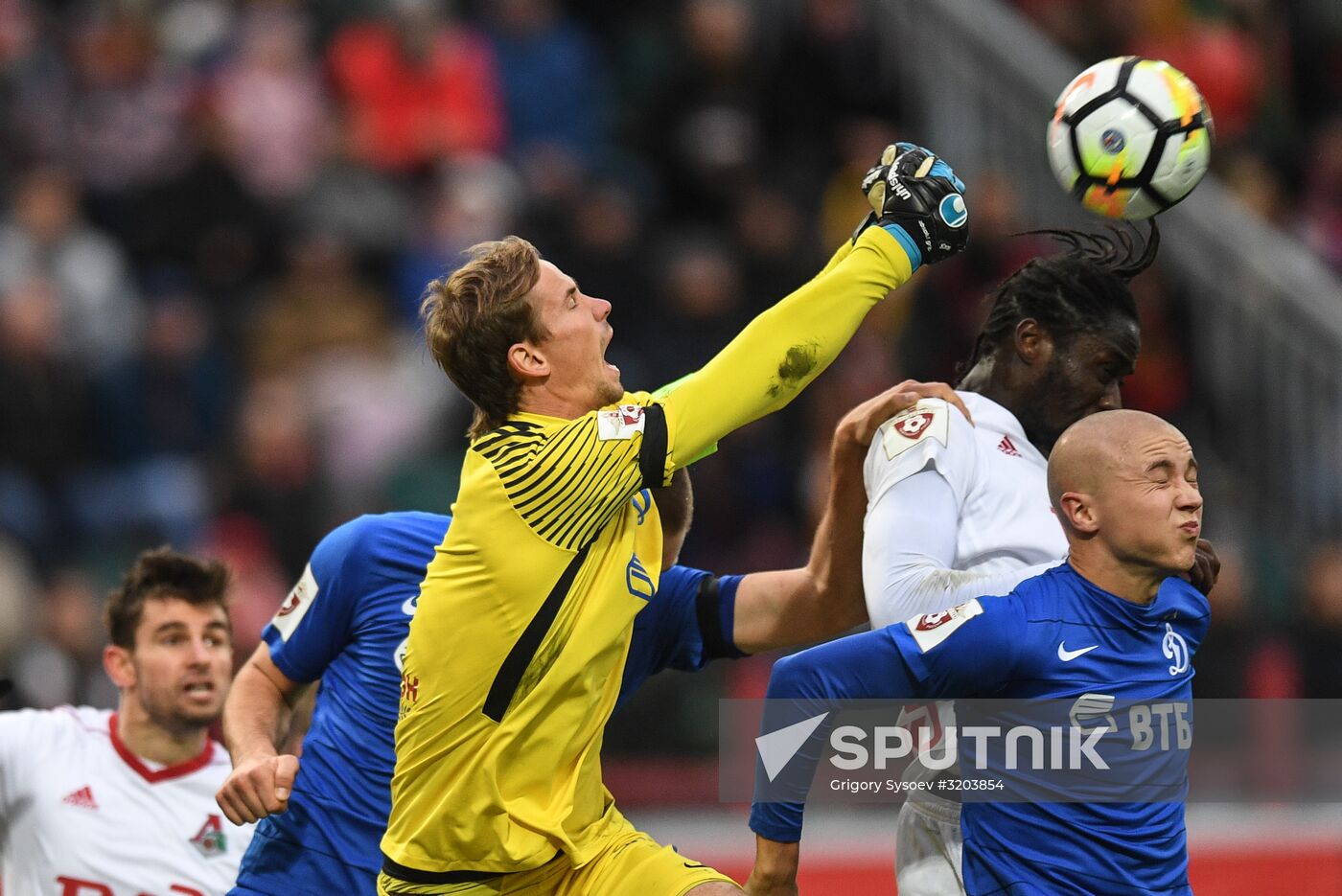 Russian Football Premier League. Lokomotiv vs. Dynamo