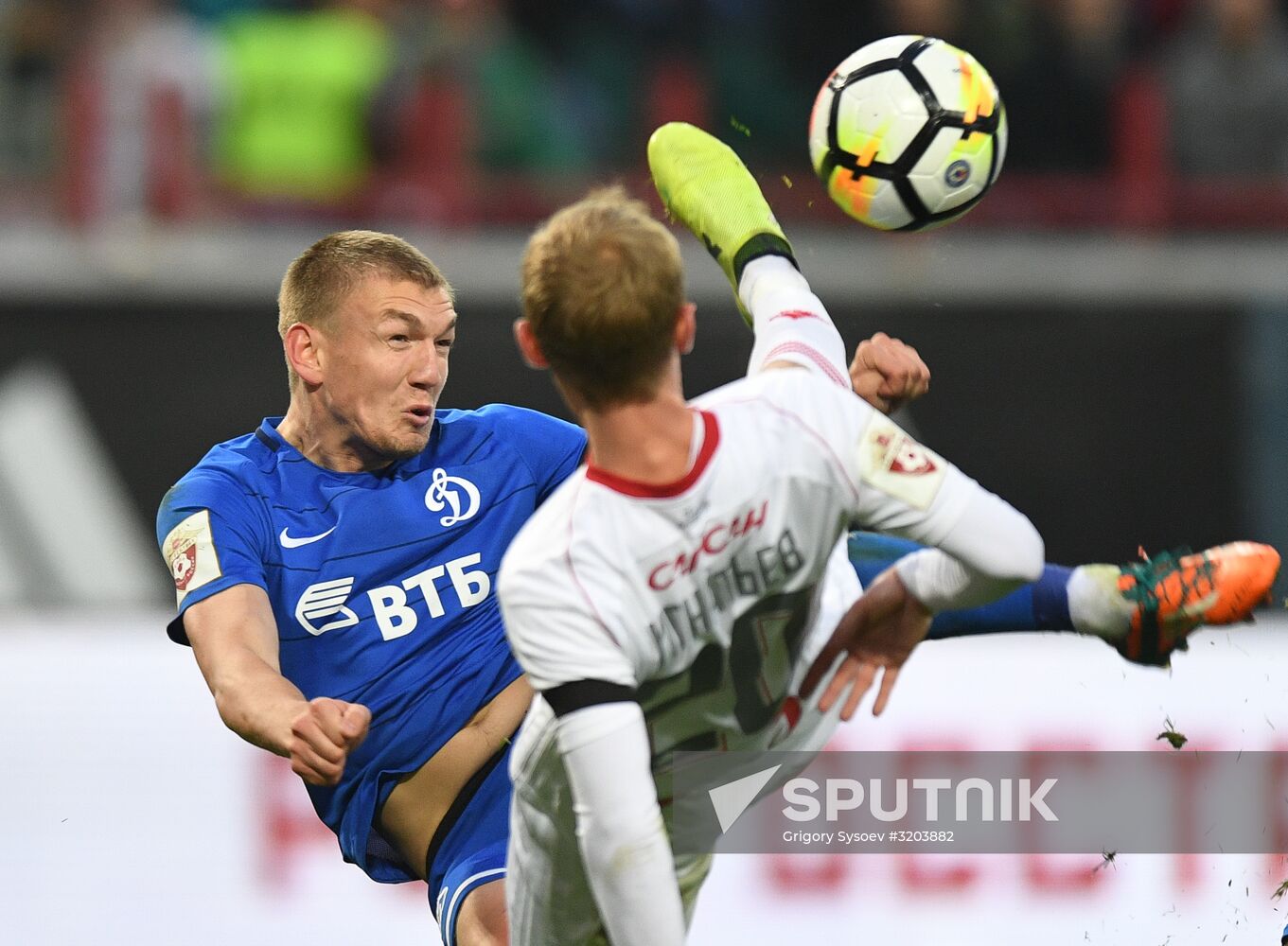 Russian Football Premier League. Lokomotiv vs. Dynamo