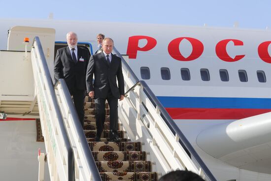 Russian President Vladimir Putin visits Turkmenistan